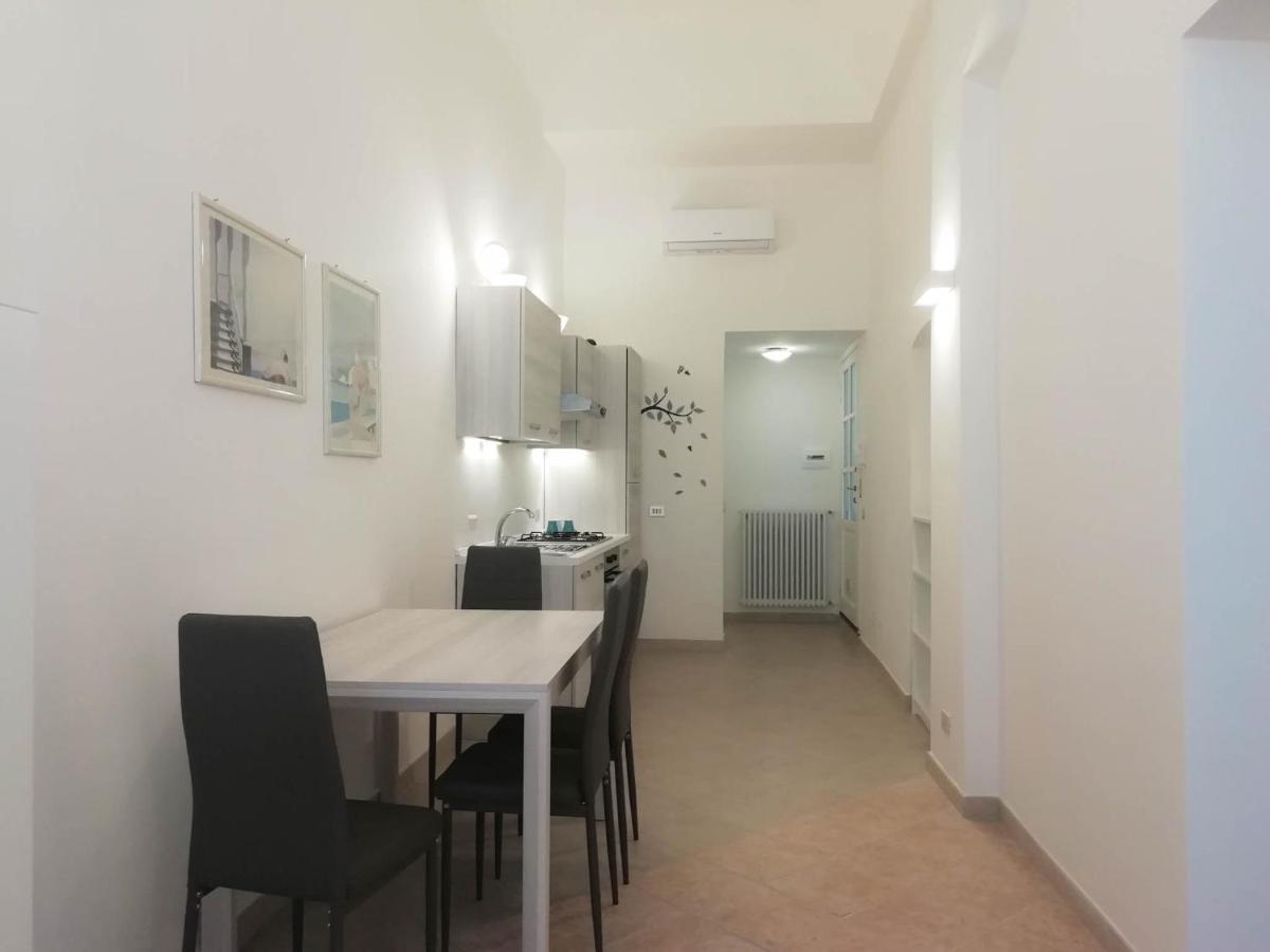 Mistrangelohome 5 - Appartamento In Pieno Centro Savona Bagian luar foto