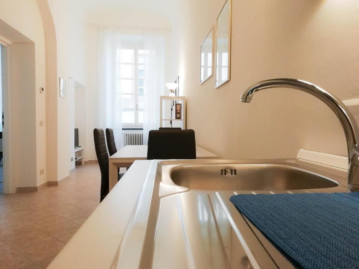 Mistrangelohome 5 - Appartamento In Pieno Centro Savona Bagian luar foto