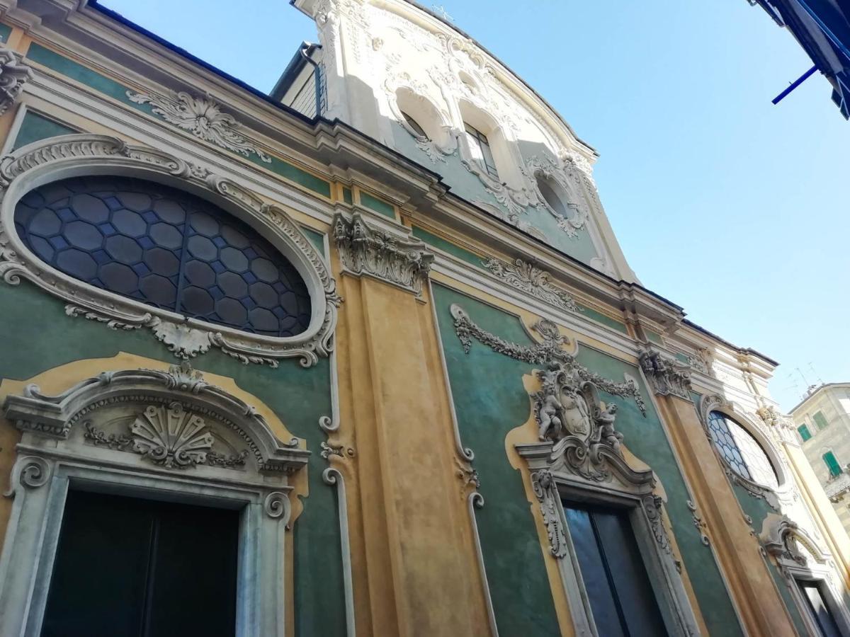 Mistrangelohome 5 - Appartamento In Pieno Centro Savona Bagian luar foto