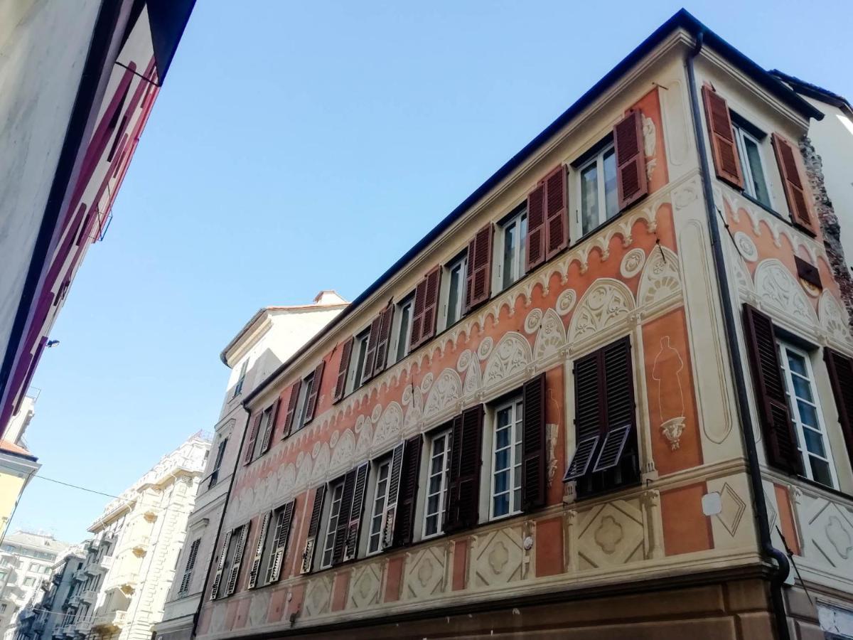Mistrangelohome 5 - Appartamento In Pieno Centro Savona Bagian luar foto
