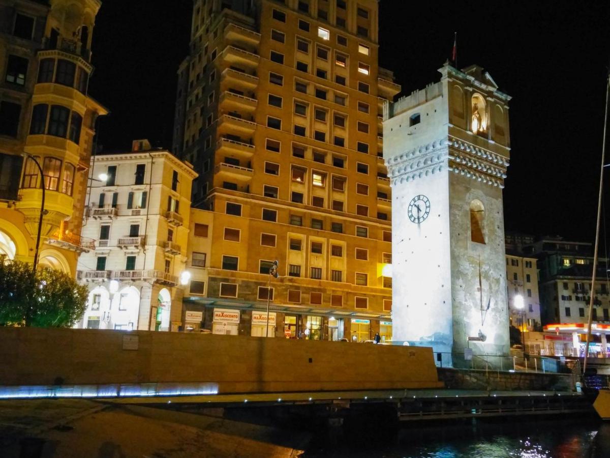 Mistrangelohome 5 - Appartamento In Pieno Centro Savona Bagian luar foto